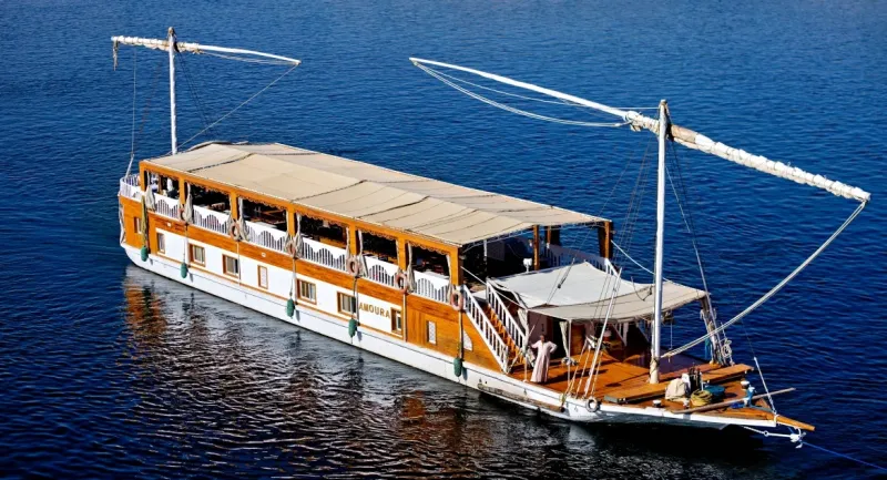 Akhnaton Dahabiya Crucero Nilo