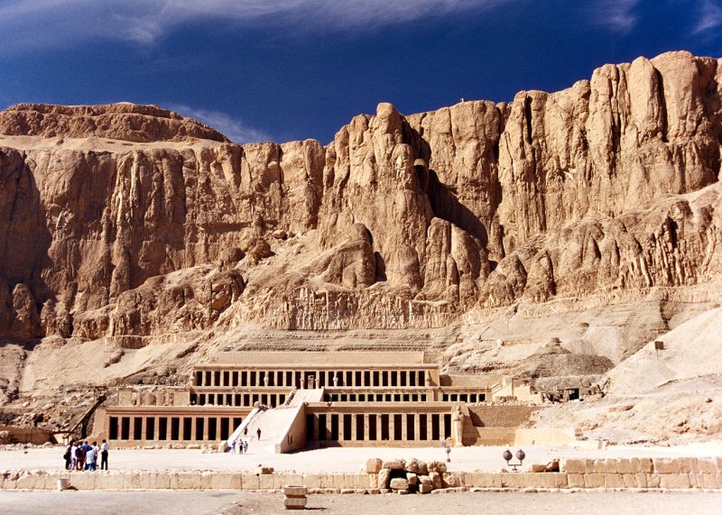 8 Day Cairo and Nile Cruise Tour – Explore Egypt’s Ancient Wonders