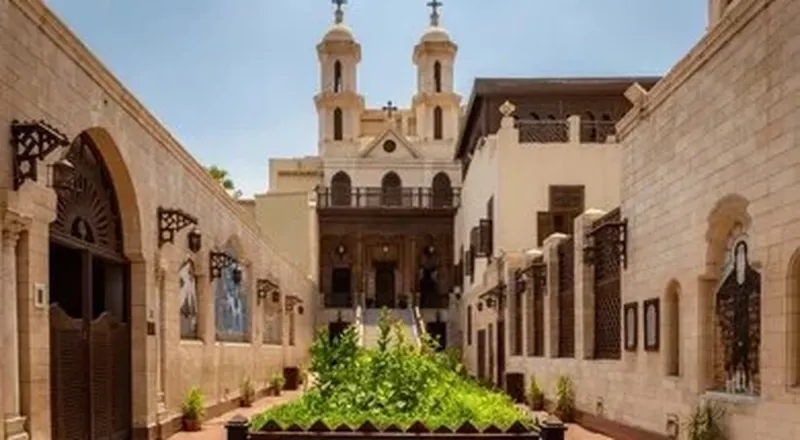 https://travistatours.com/files/large/Que Debes Saber Antes Visitar Cairo Copto